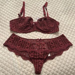 Victoria’s Secret dream angels bra and panty set